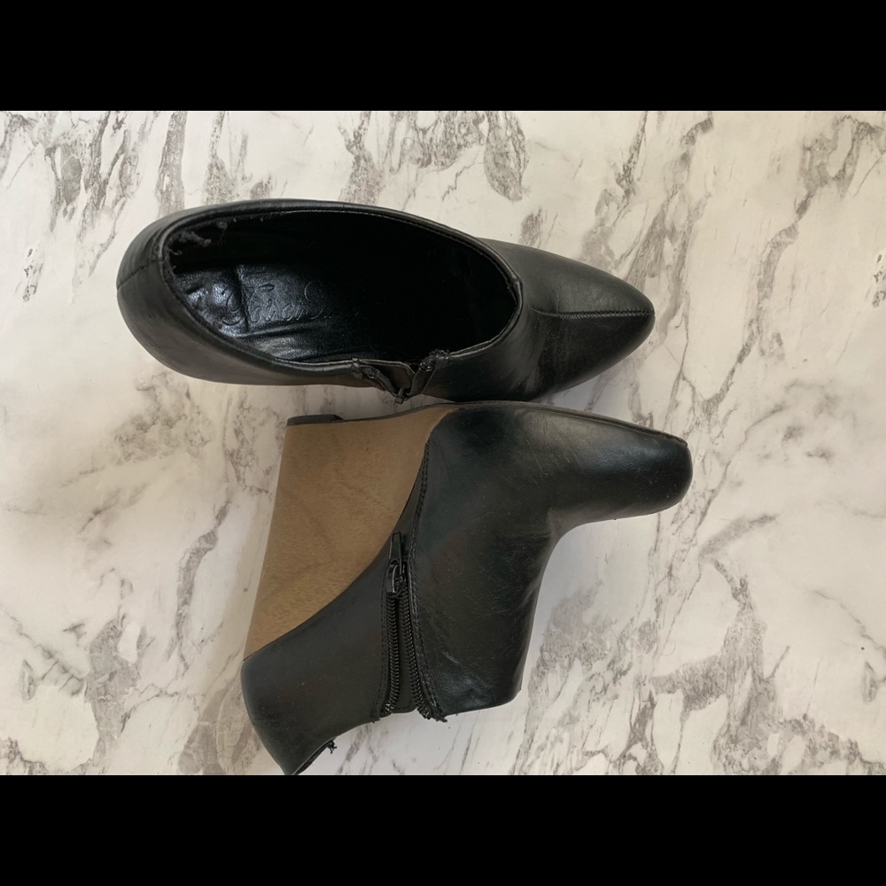 Platform heels - Picture 2 of 2